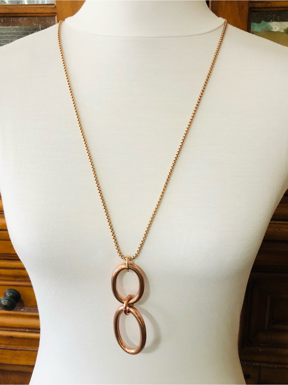 NWT WHBM Rose Gold Double Oval Pendant Necklace